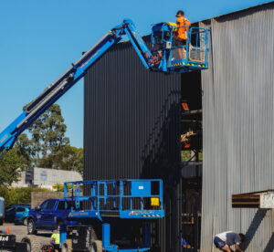 scissor lift vs. boom lift