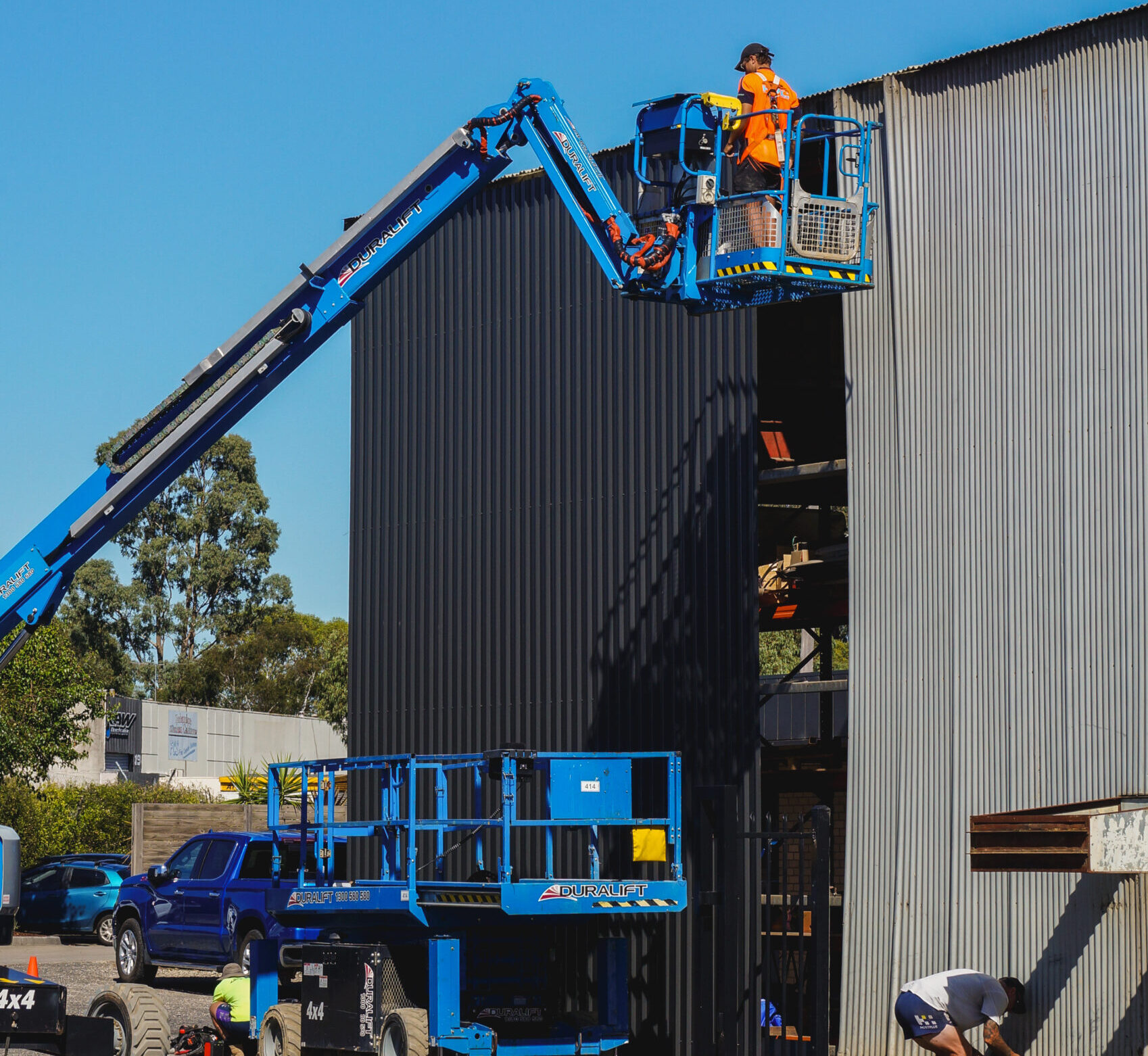 scissor lift vs. boom lift